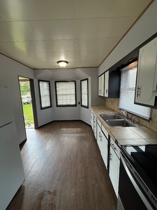 Building Photo - 916 S 16th St