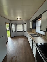 Building Photo - 916 S 16th St