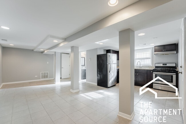 Foto del edificio - 2614 N Springfield Ave