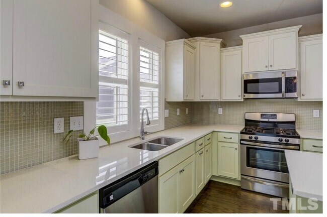 Foto del edificio - 632 Granite Mill Blvd