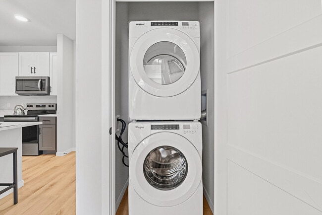 In-Unit Laundry | Apartments - Apex at Verona