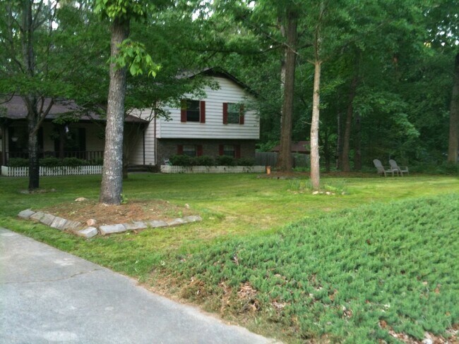 Foto del edificio - 130 White Oak Way