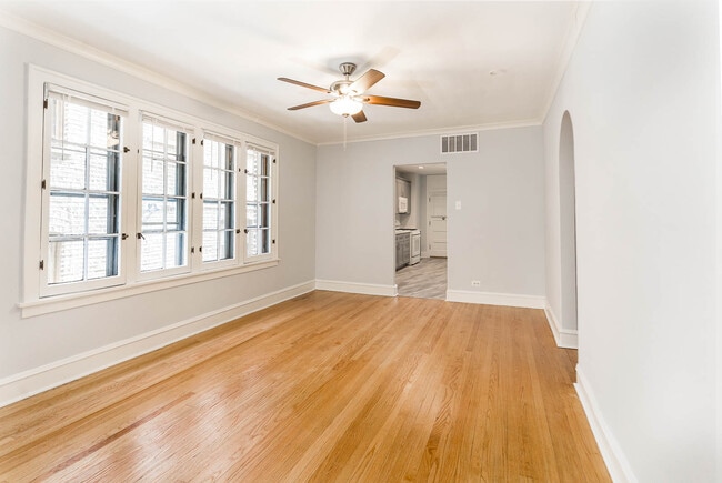 dining room - 7531 N Seeley Ave