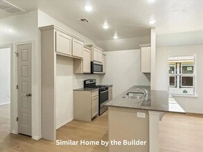 Building Photo - 1705 SW Washington Ave