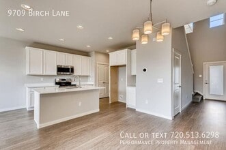 Building Photo - 9709 Birch Ln