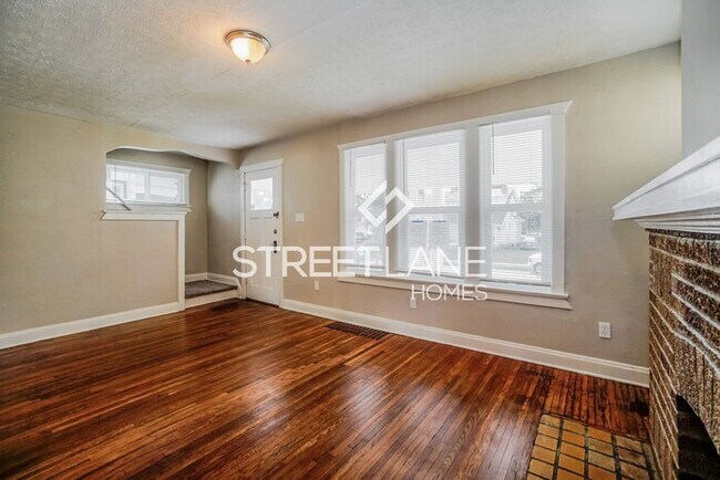 Foto del edificio - Charming 2 bedroom home in Columbus!