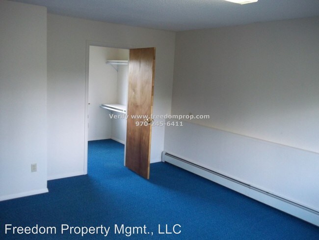 Building Photo - 3 br, 1.5 bath House - 2774 Cheyenne Dr