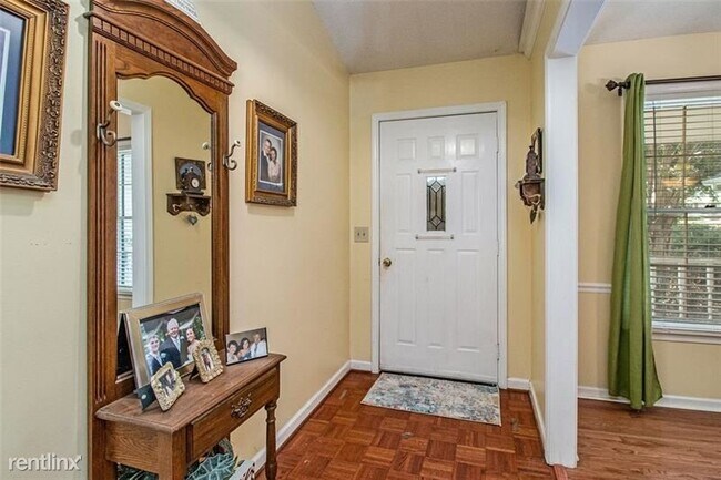 Building Photo - 4 br, 2 bath House - 20 PARK Court SE