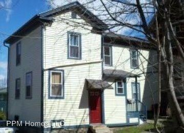 Primary Photo - 310-312 S Aurora St
