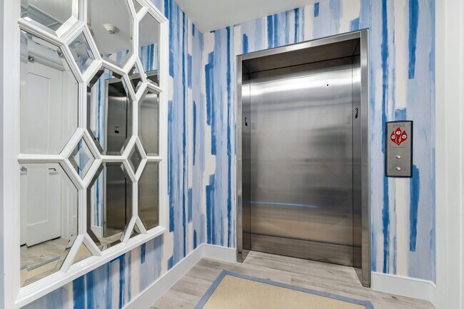 Building Photo - Vistablue Ultra Luxury Oceanfront Condo. Fully furnished 3 bed 3 bath. Singer Island.