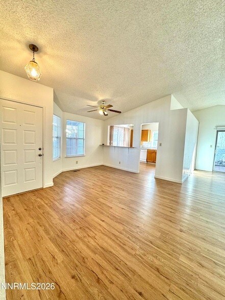 Foto del edificio - 6052 Walnut Creek Rd