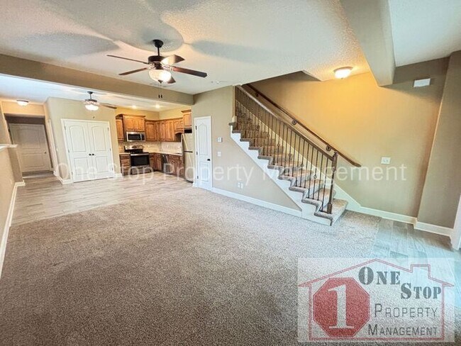 Building Photo - Beautiful 3-Bedroom Duplex in Platte City ...