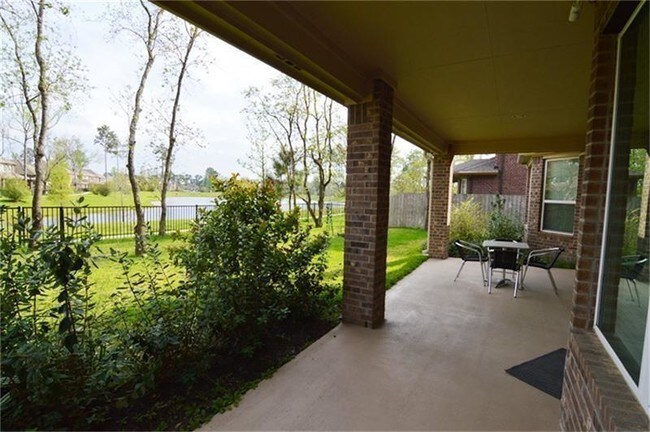 Foto del edificio - 5007 Sawmill Terrace Ln