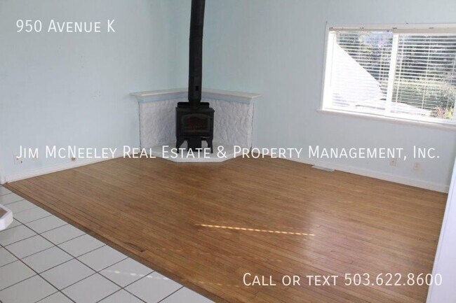 Foto del edificio - Pets possible! Charming 3 Bed/ 2 Bath Coas...