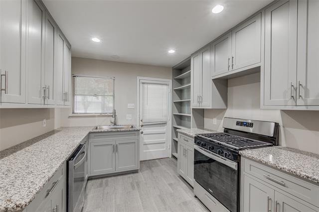 Foto del edificio - 6439 Ravendale Ln