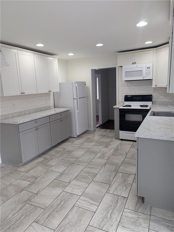 Building Photo - 409 Samaritan Dr