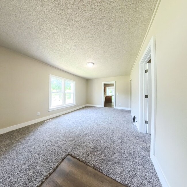 Foto del edificio - 3-Bed 2 Bathroom House