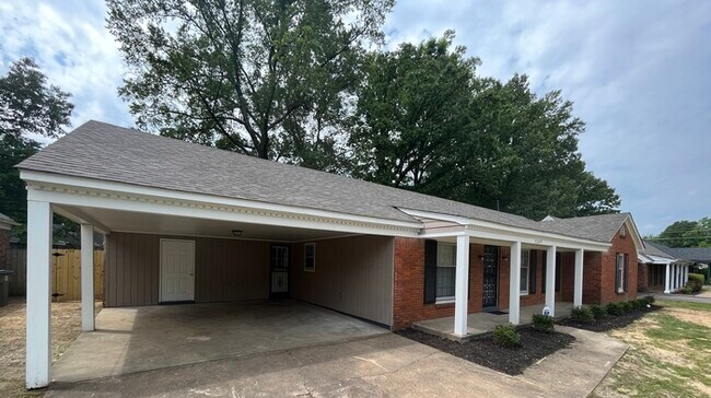Building Photo - 5369 Heritage Ave - Available Now!