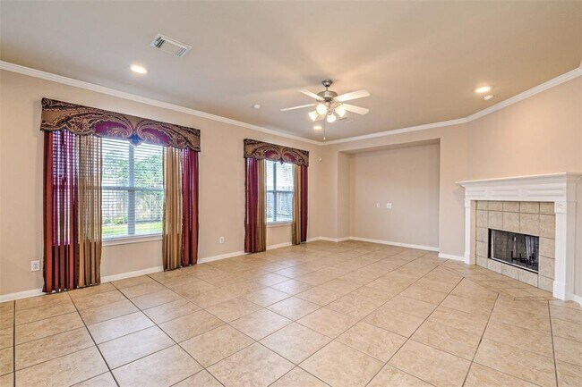 Building Photo - 9322 Steam Springs Dr