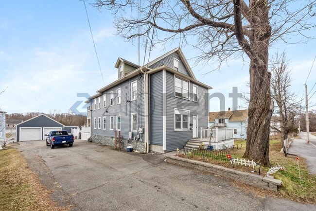 Building Photo - 11 1st Ave