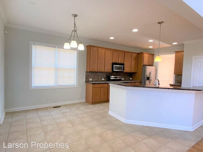 Building Photo - 4 br, 2.5 bath House - 1841 Dunbar Place