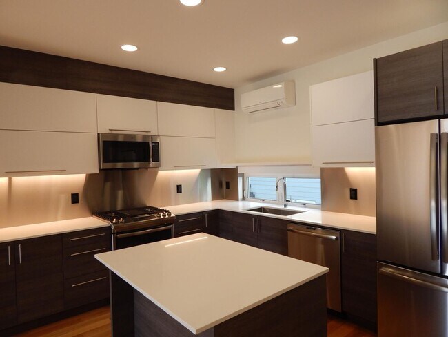 Foto del edificio - 3 bd 2 bath Lower Queen Anne townhouse, close to SPU
