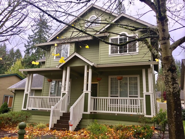 Building Photo - Stunning 4BD Craftsman Home in Desirable C...