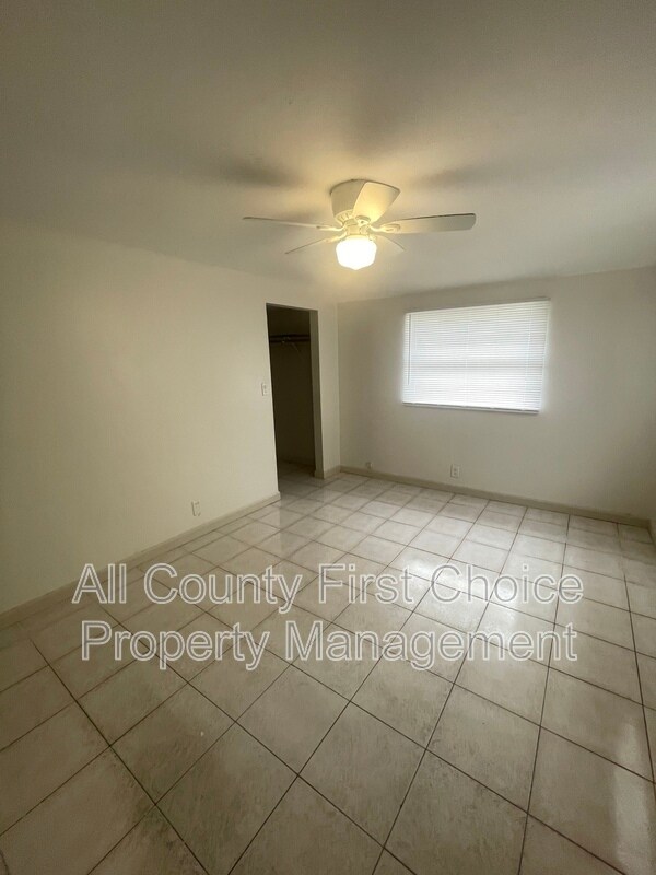 Foto del edificio - 6224 28th St N