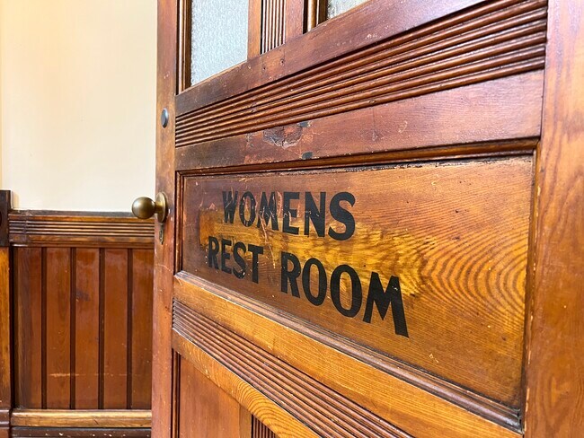 Foto del edificio - 27 Hillside Pl