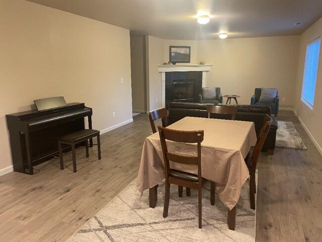 Foto del edificio - 3626 152nd St SE