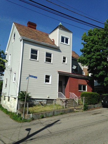 Building Photo - 4 De Witt St