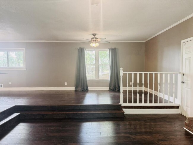Foto del edificio - 975 Pair Rd SW