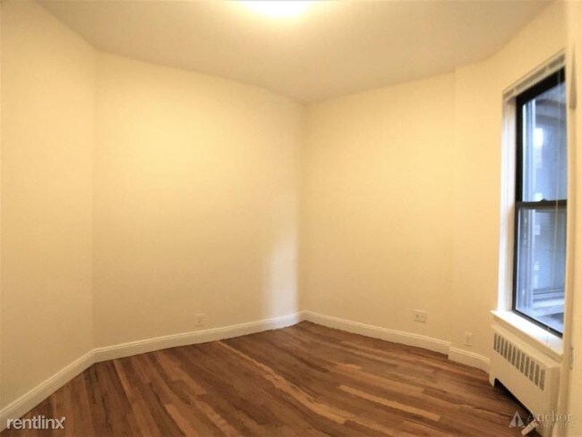 Foto del edificio - 4 E 83rd St