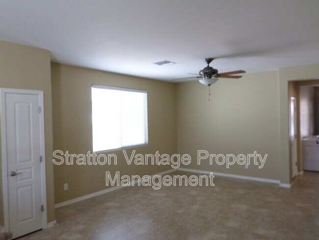 Foto del edificio - 4159 E Waterman Ct