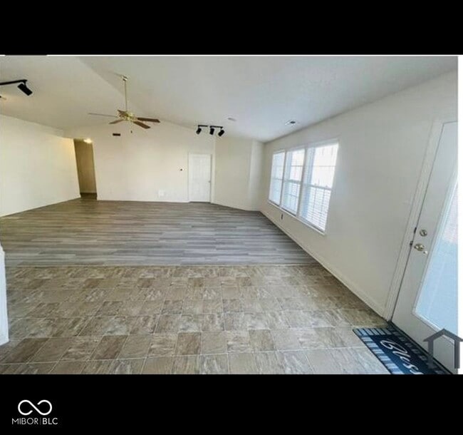 Foto del edificio - 12540 Majestic Way