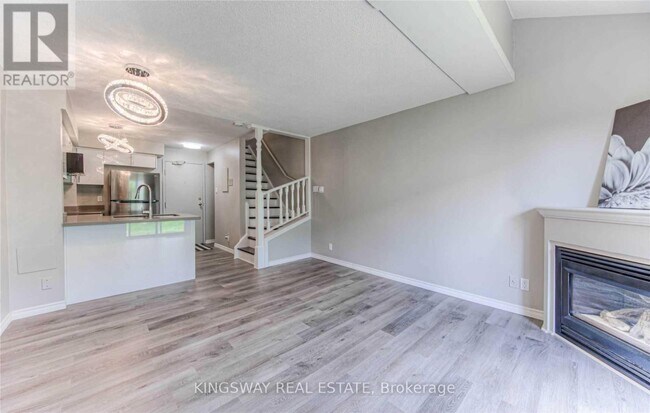 Photo du bâtiment - 55 - 67 VALLEYVIEW ROAD