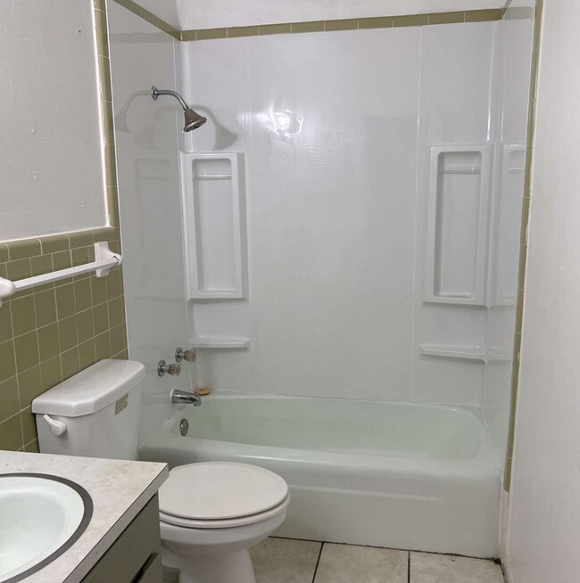 60 W Elmwood Dr, Monroe, LA 71203 House Rental in Monroe, LA