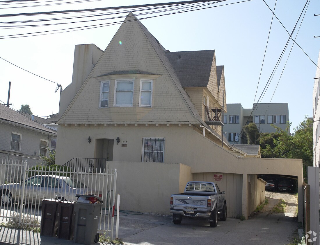 Building Photo - 1836-1838 5th Ave