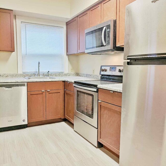 Building Photo - 3104 4th Ave S