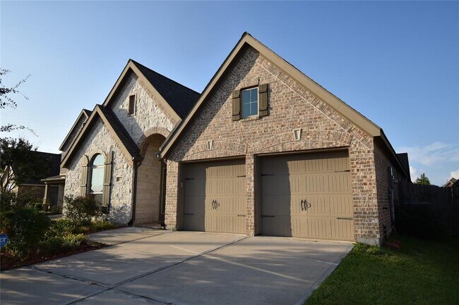 Building Photo - 13937 Palm Ridge Ln