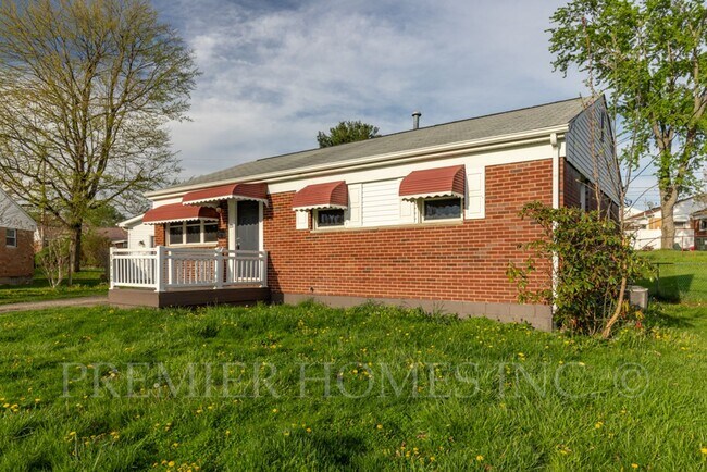 Foto del edificio - 3812 Root Ave NE