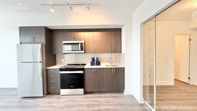 Photo du bâtiment - 2545 Simcoe St N