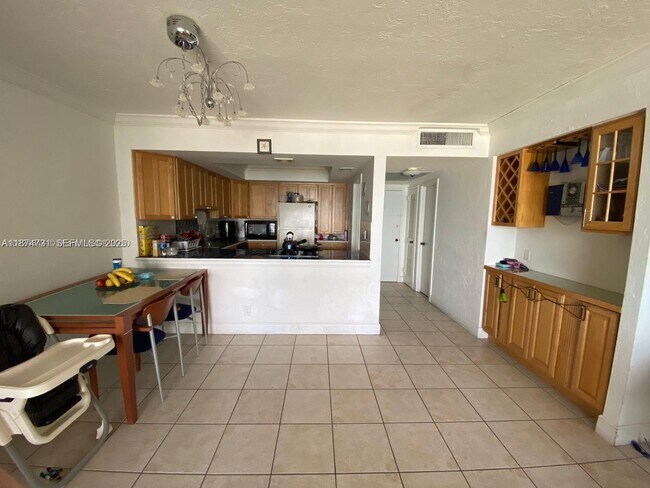 Foto del edificio - 2030 S Ocean Dr