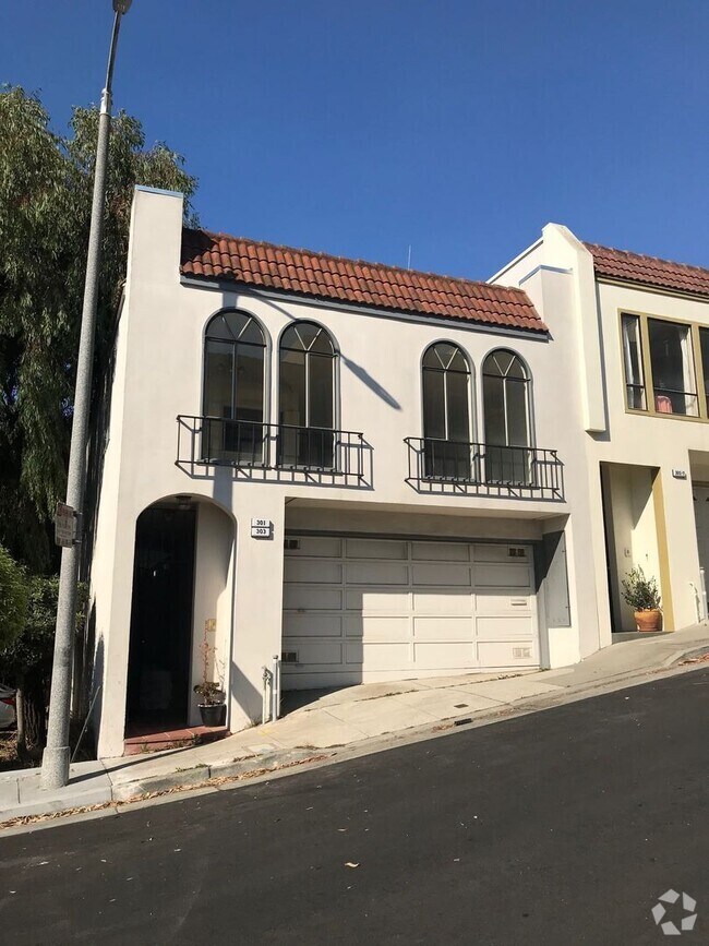 Mount Davidson Manor Apartments under 1,200 San Francisco, CA 4