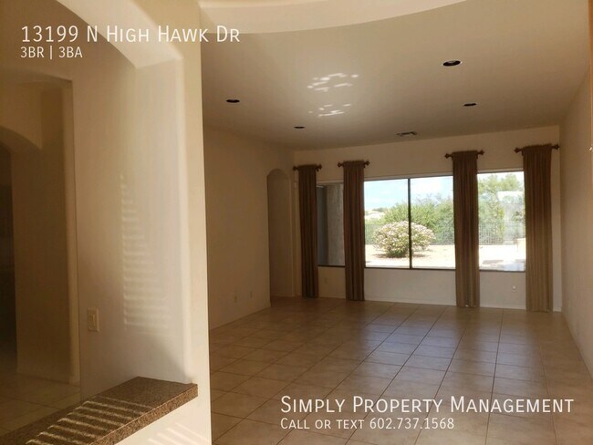 Foto del edificio - LARGE 3 bedroom 3 bathroom in Heritage Hig...