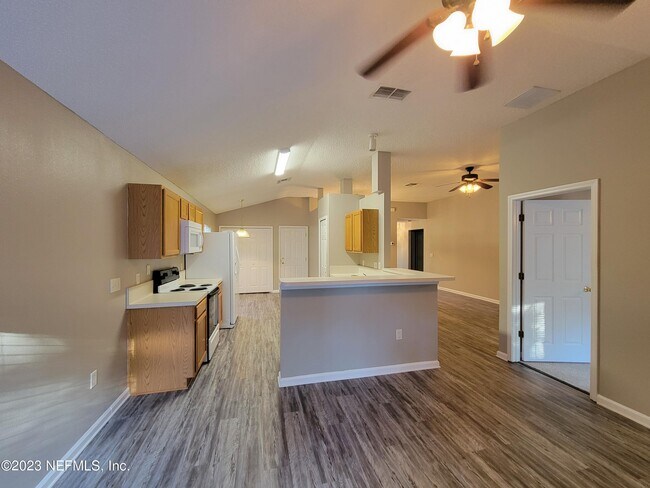 Foto del edificio - 24 Zoeller Ct