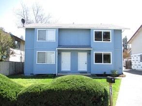 Building Photo - 211 W Bolz Rd