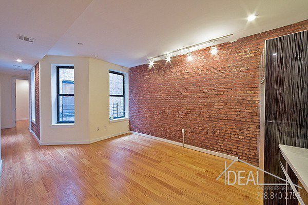 Building Photo - 668 Park Pl