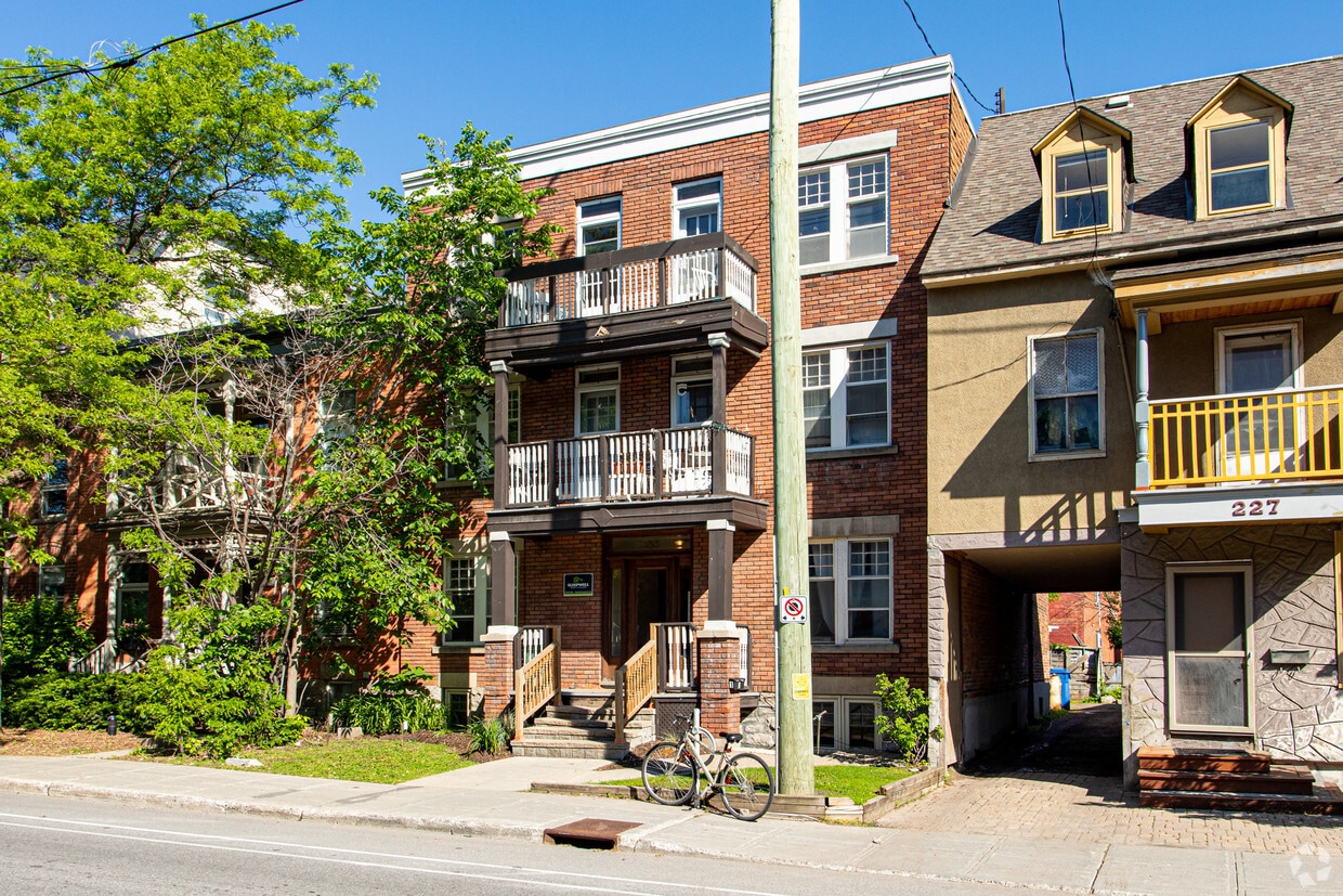 Building Photo - 225 St. Patrick St