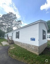 Building Photo - 3150 Plateau Dr